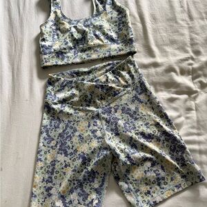 Aeropostale Floral Athletic Shorts and Top Set - Blue and Yellow